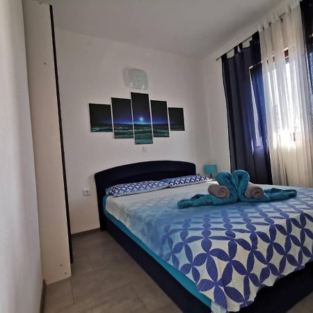Apartmani Tajana Sukošan Dış mekan fotoğraf